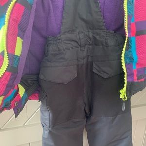2 piece girls snowsuit, brand name BLizz, Excellent condition, like new